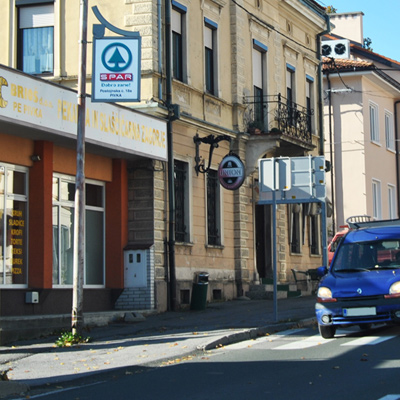 Usmerjevalne table / obešanke